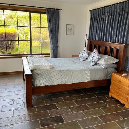 Bicheno Getaway For Two Apartman Kültér fotó