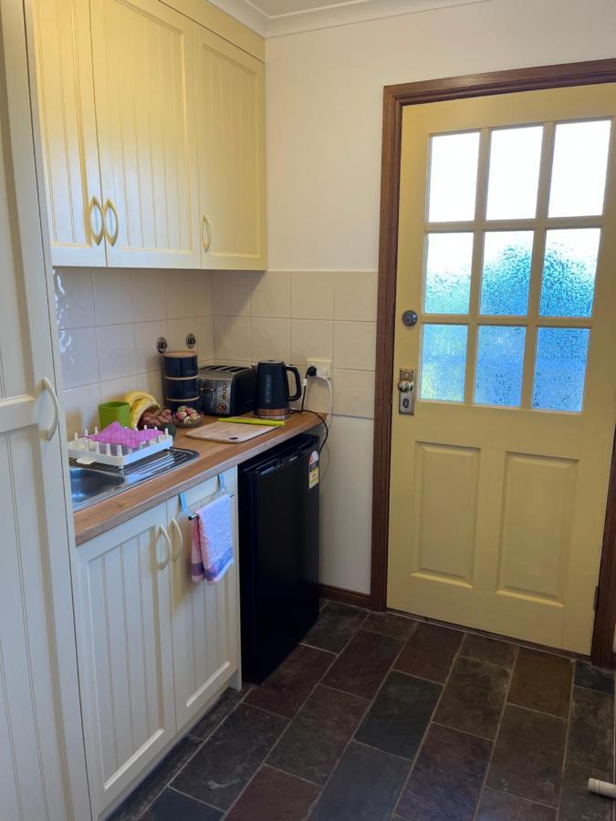 Bicheno Getaway For Two Apartman Kültér fotó